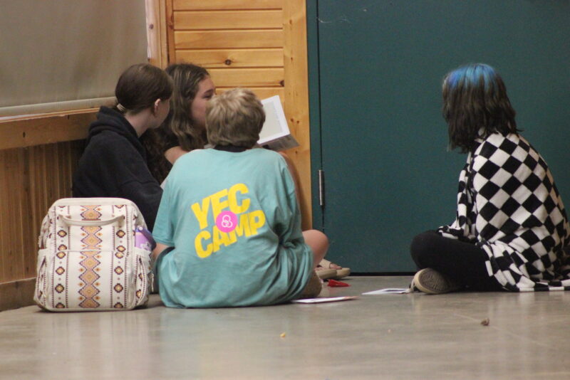 girls talking